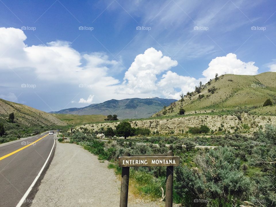 Entering Montana. Entering Montana, Yellowstone Park
