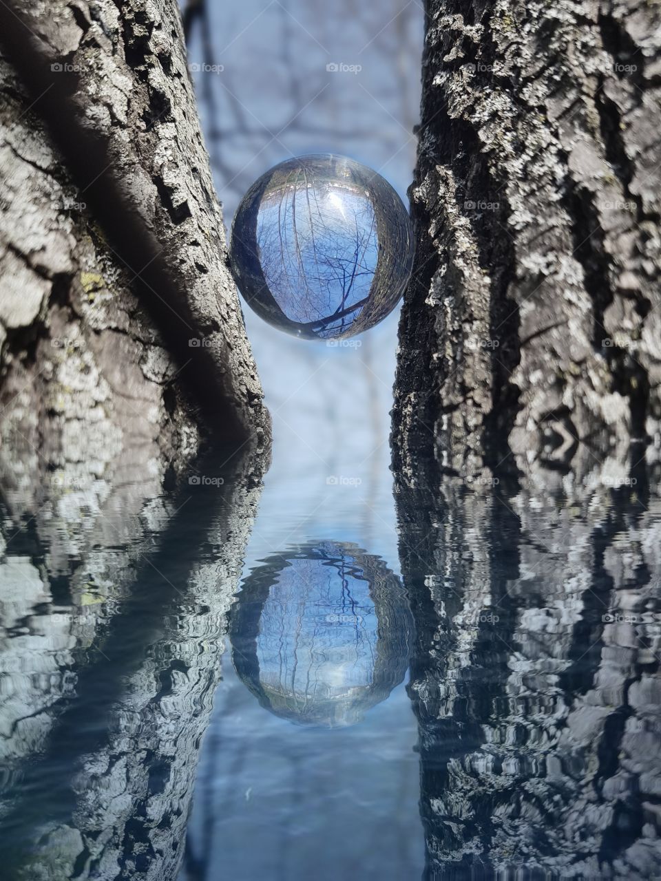 lensball water reflection