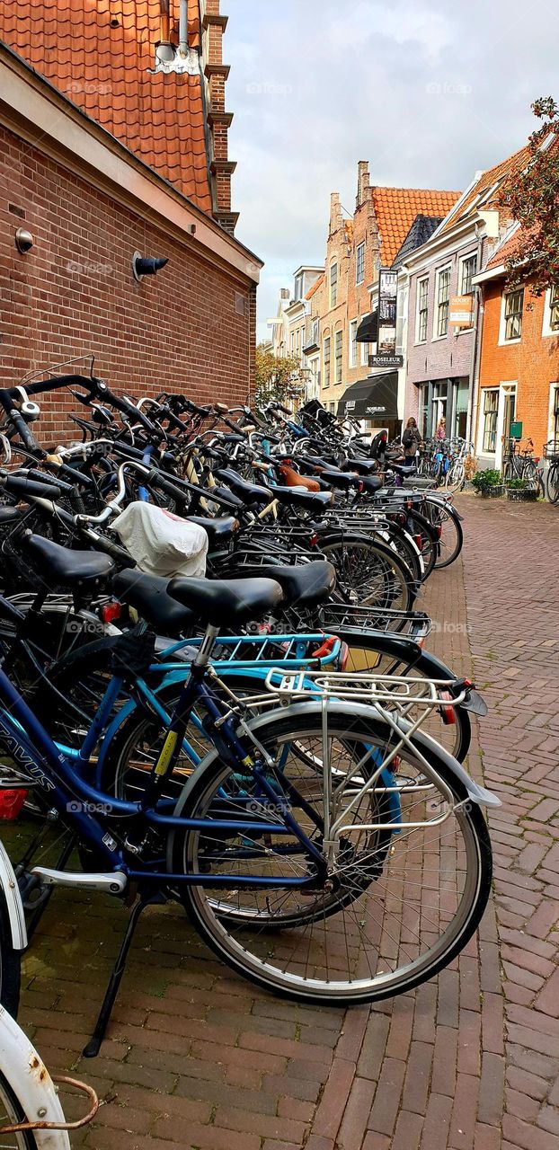 Bicycle parking in the city