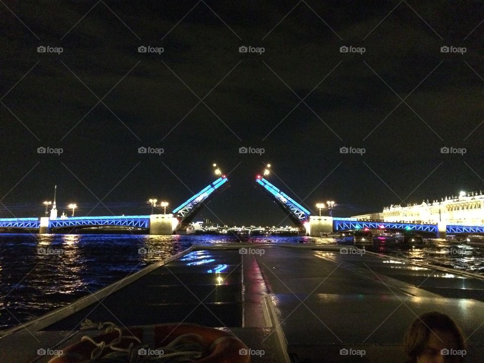 St. Peterburg. Opening of the bridge