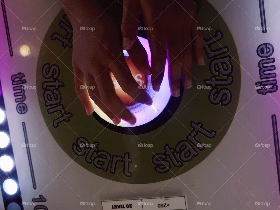 button design to start the game