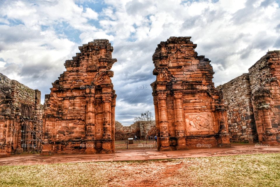 marrón ruinas san Ignacio misiones
