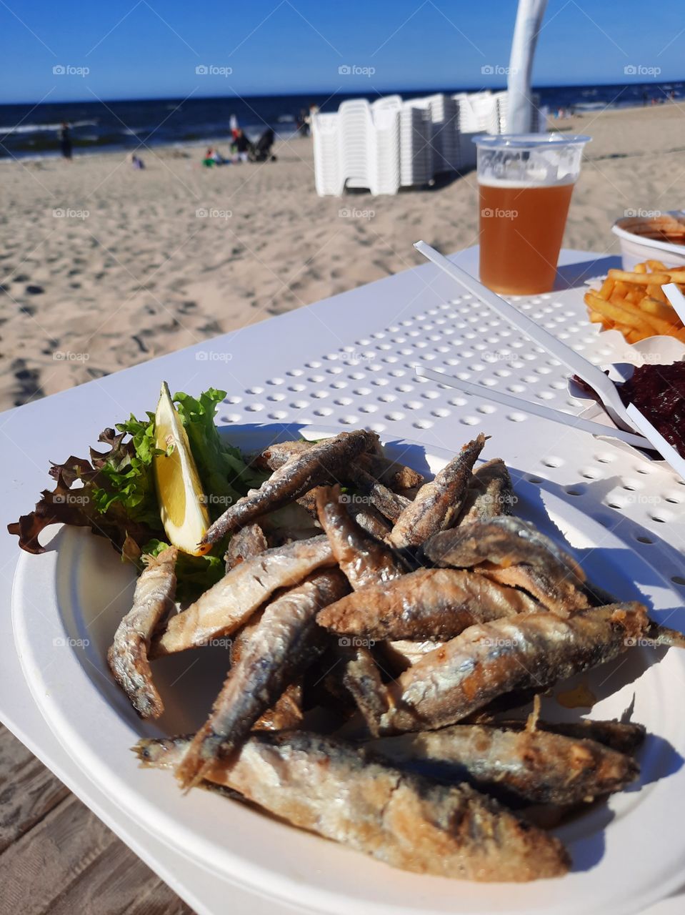 beach food on the plate