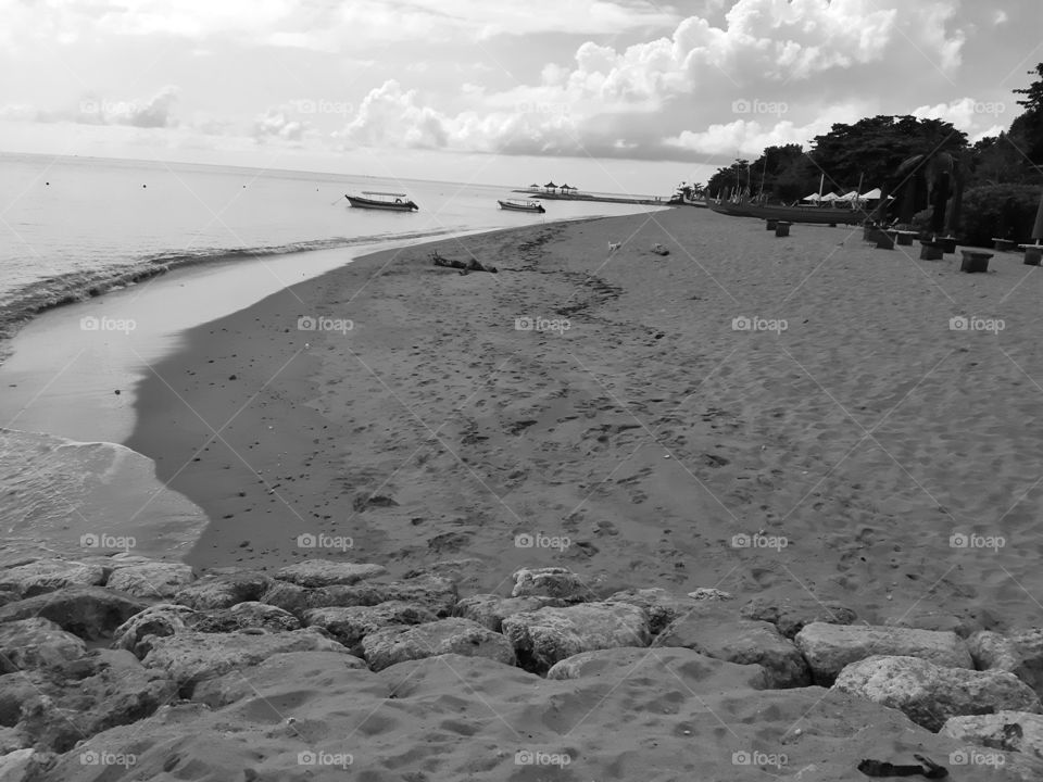 monochrome style of line of beach