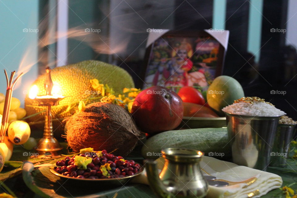 vishu kani,its a part of a festival in kerala,reminding god Vishnu,believes that by seeing this auspicious things on vishu morning as the first sight of the day is known as vishu kani. ... Now keep the Kani Uruli in front of the statuette or picture of Sree Krishna ,kani means what we see first in the moring...