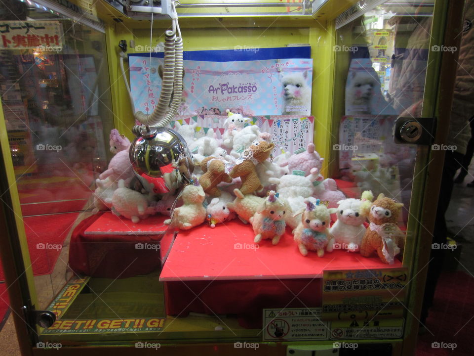 Tokyo UFO Catcher Game, Alpaca Plushies