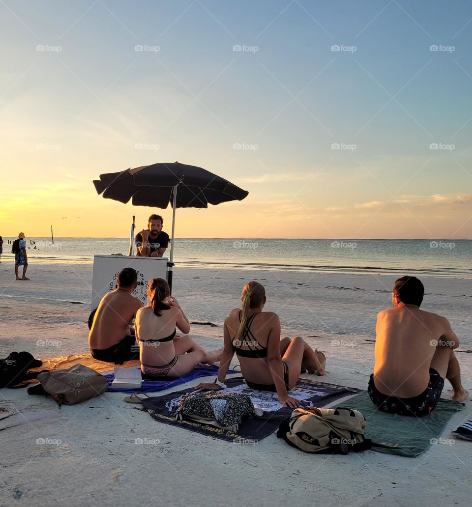 verano en la playa con amigos