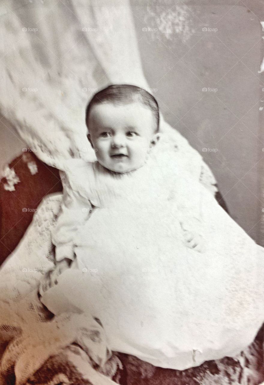 antique baby photograph
