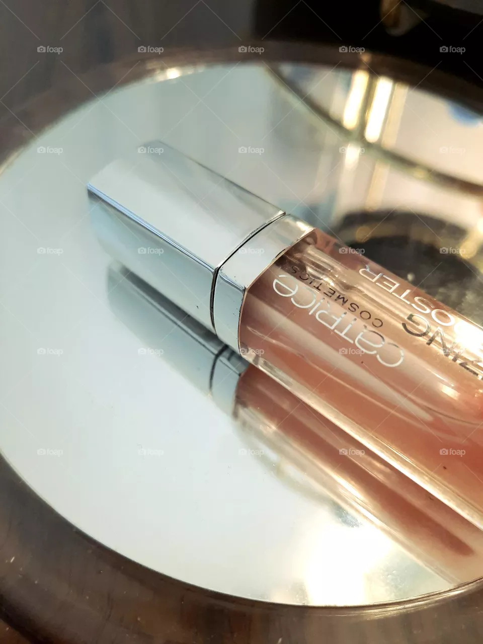 LIPGLOSS