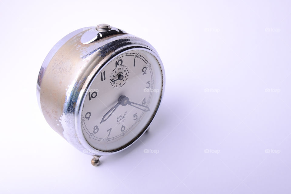 Old clock . Old table clock 