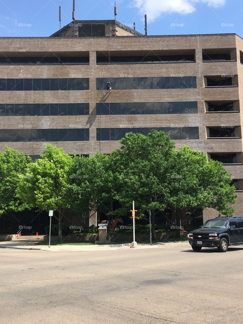 Secondary photo, caught my eyes on the way home from work, I couldn't do this but was lucky to look up 