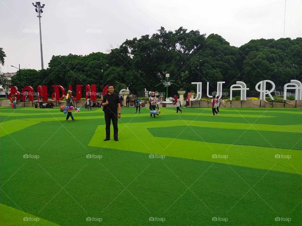 foto Lapangan sepak bola di bandung Indonesia