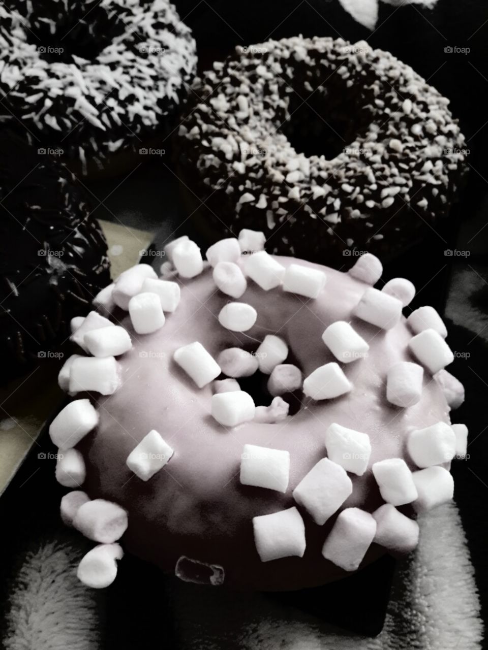 food yammy tasty service donut black and white moment memories