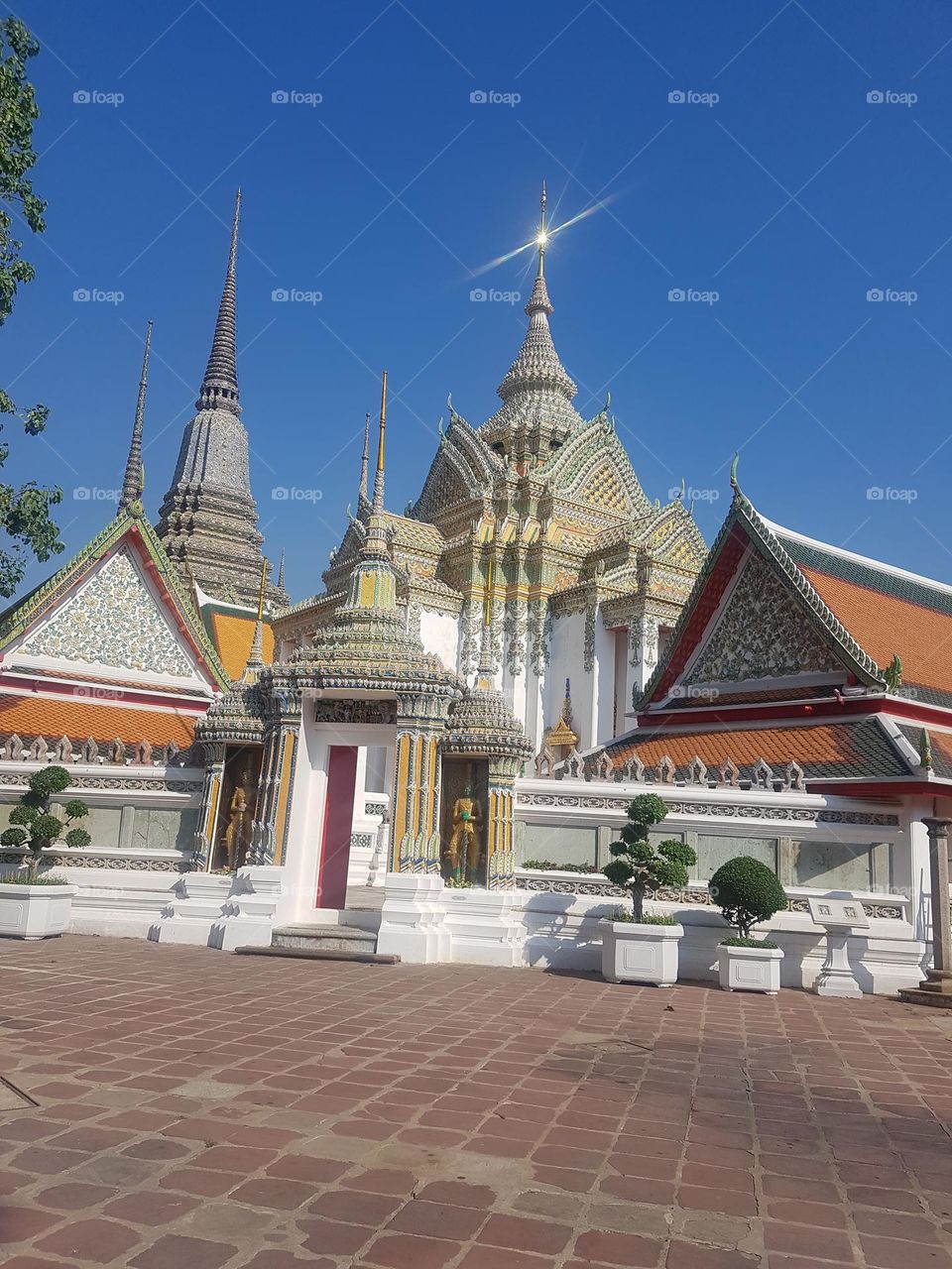 WAT-THAI