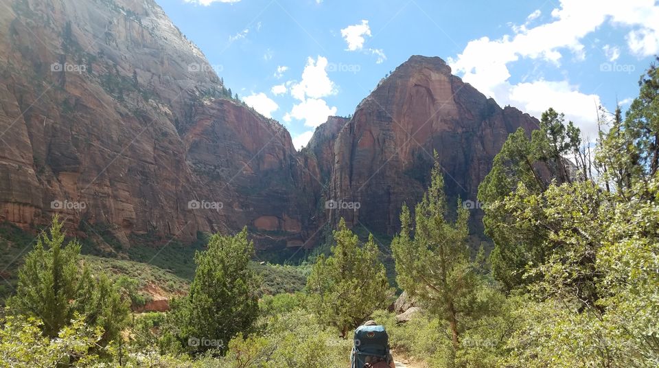 Backpacking in the beautiful Zion National Park