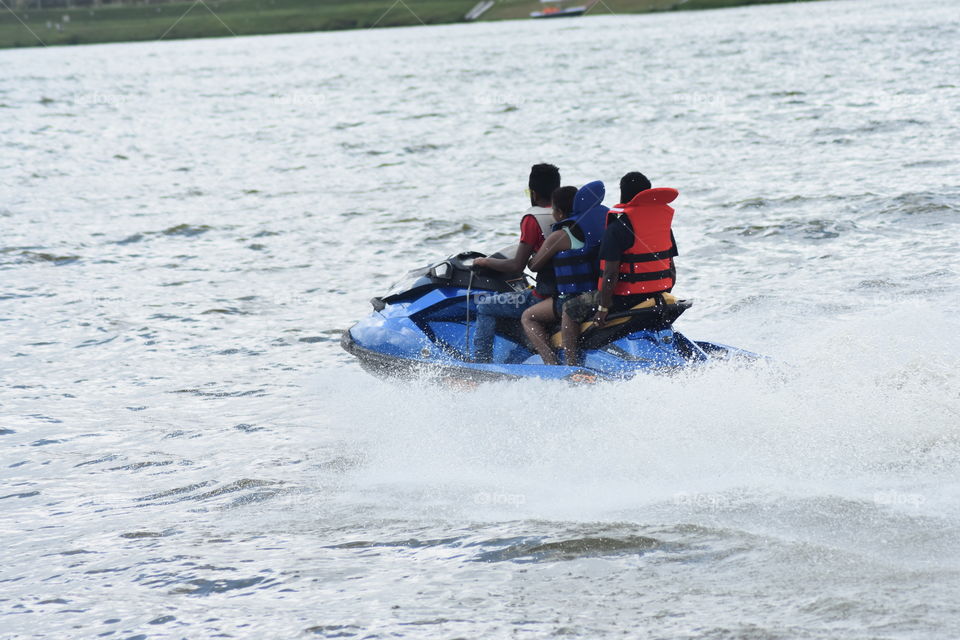 Jet ski mania on #at Gregory's Lake