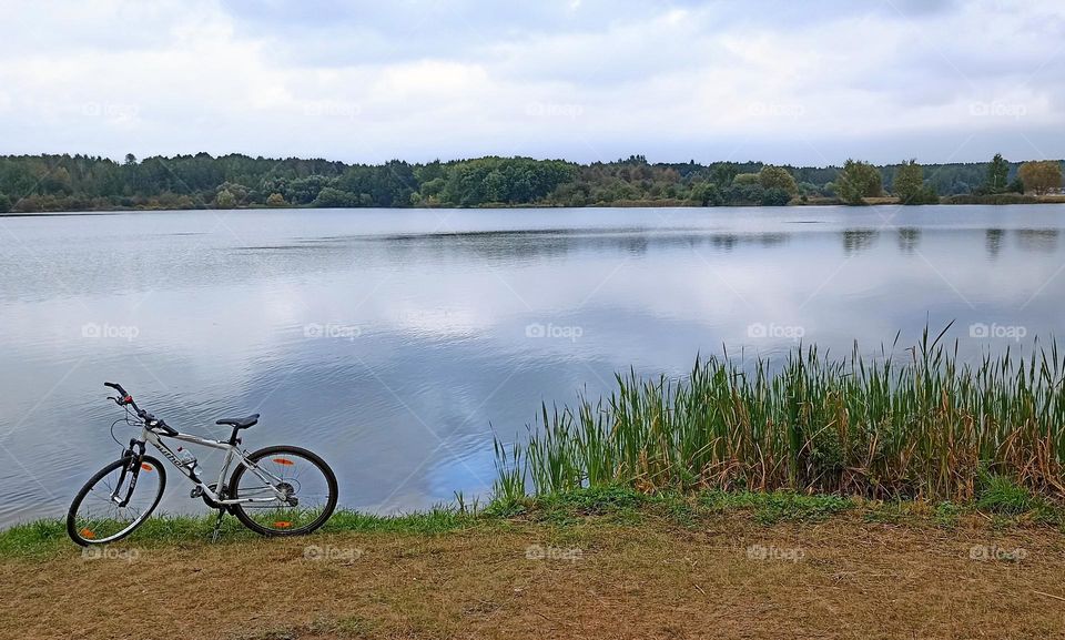 bike on a lake shore beautiful landscape, love bike 🚲