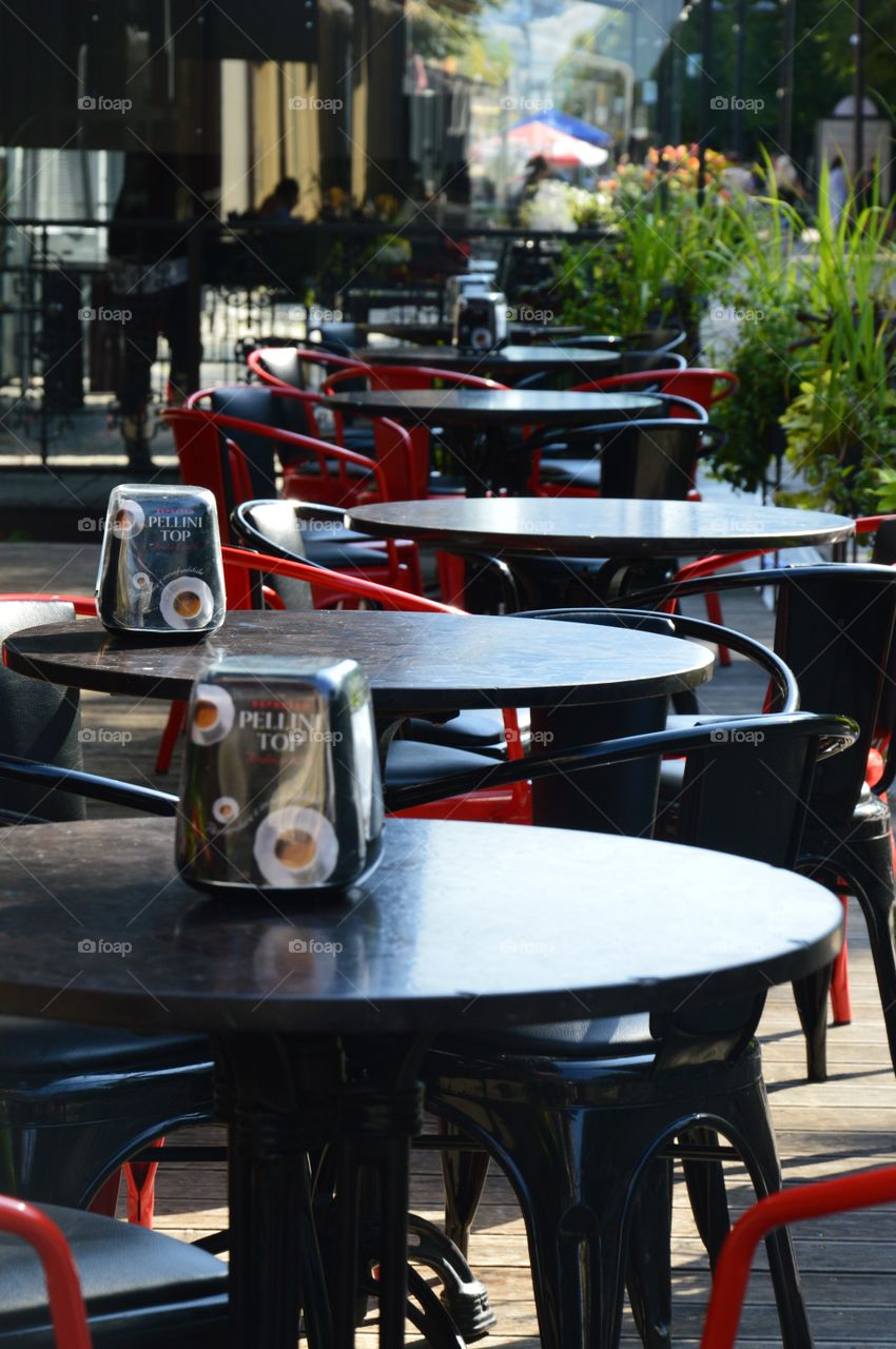 empty bar in Kaunas