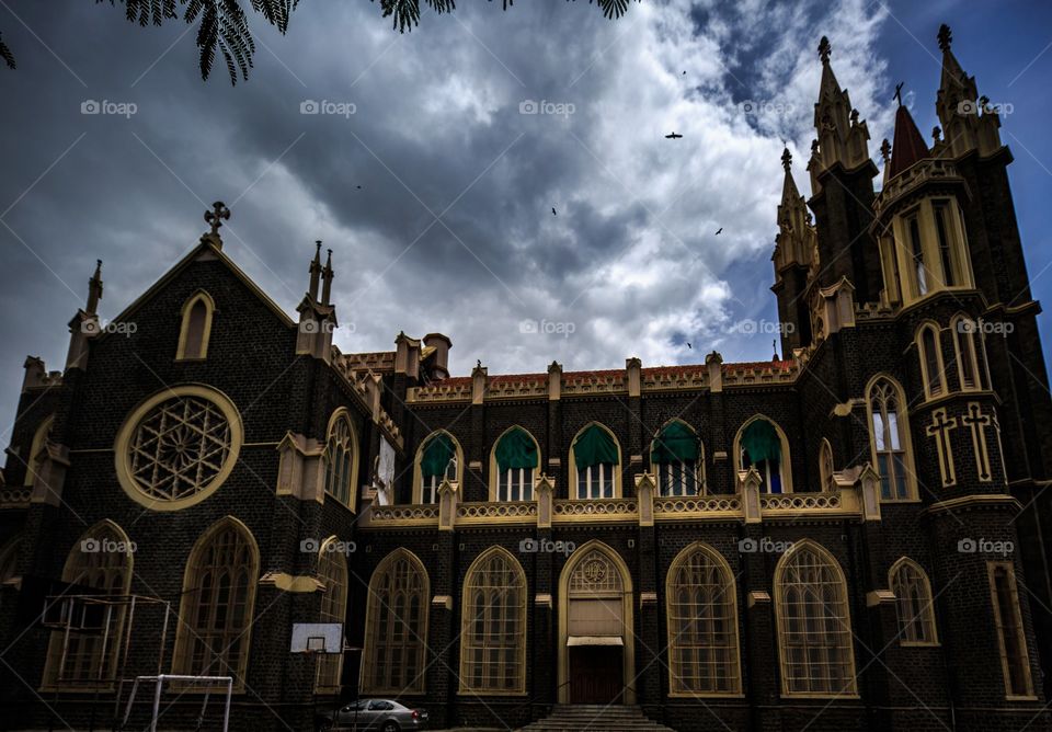 Gloria Church (Portuguese: Nossa Senhora de Gloria) is built in 1911-13 on one of the oldest Roman Catholic church sites in Mumbai