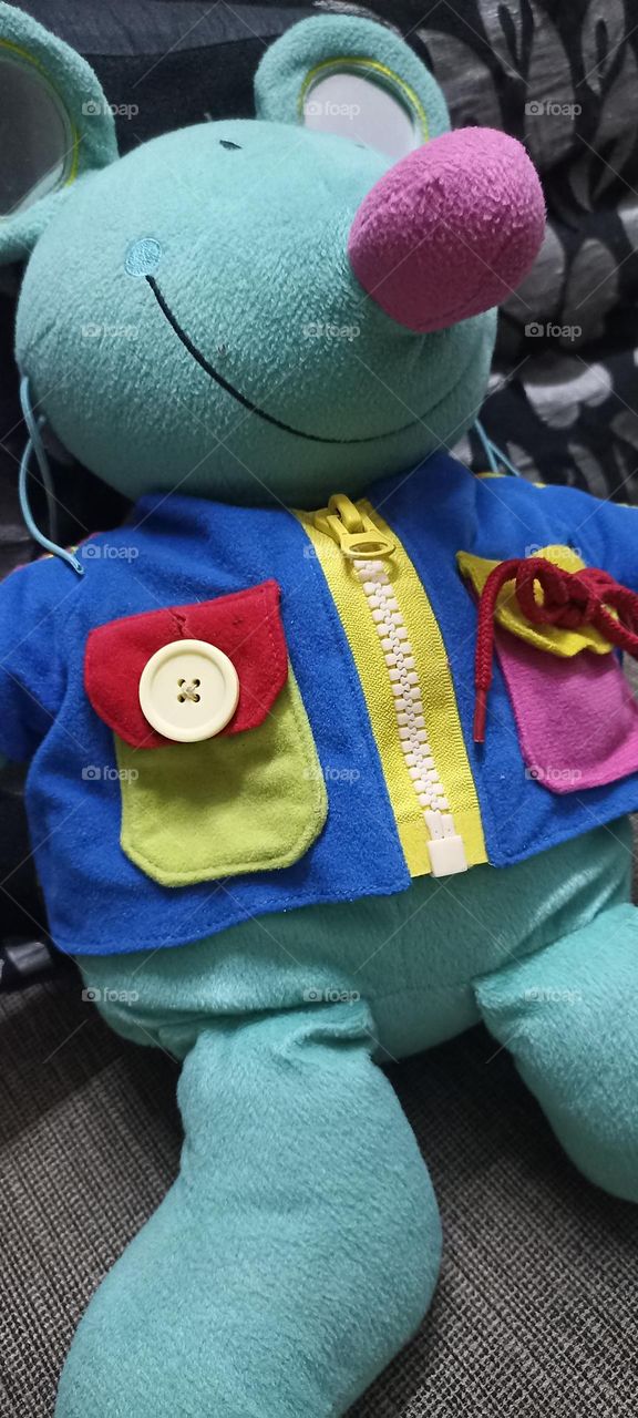 rat in colors🎨🎨🎨 generation of black and white are common