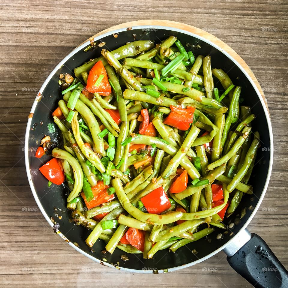 Bowl of beans and pepper