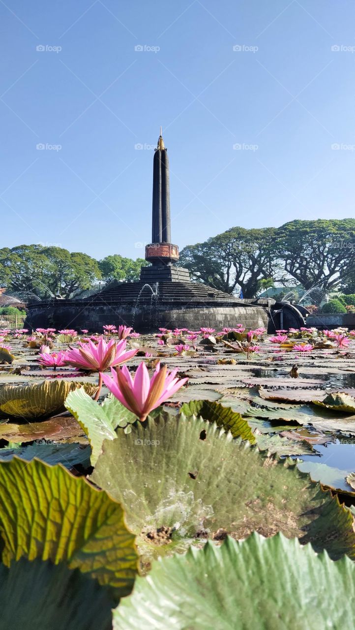 Kolam taman tugu Malang
