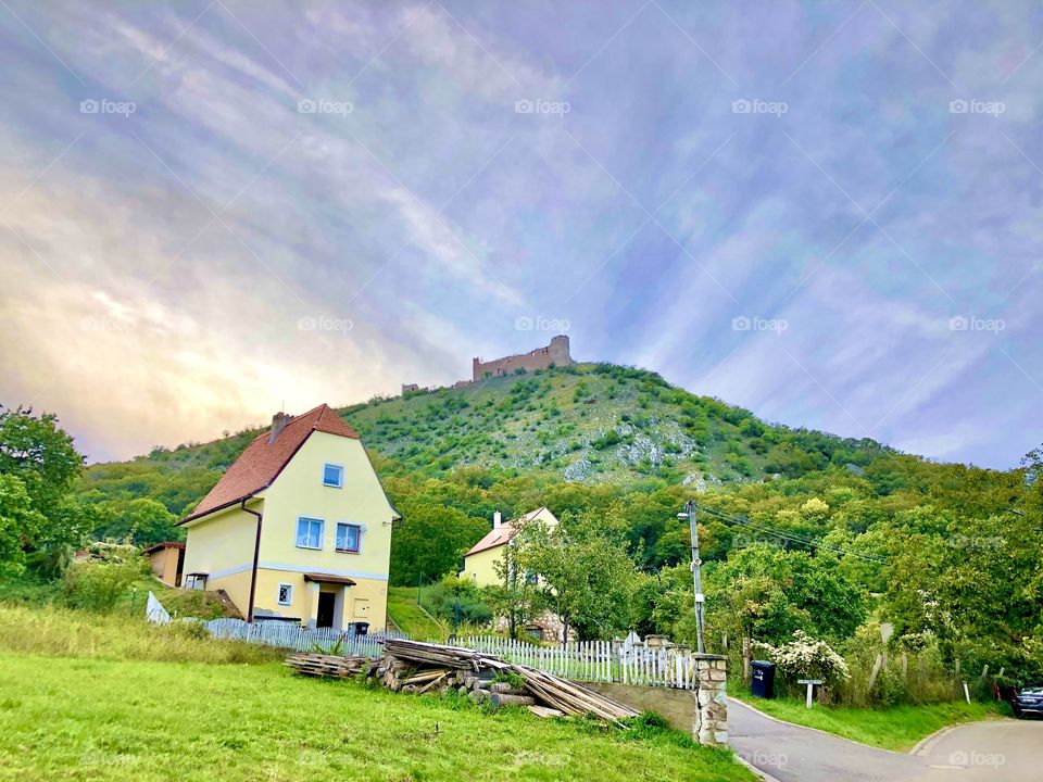 Magic is behind the moutain!