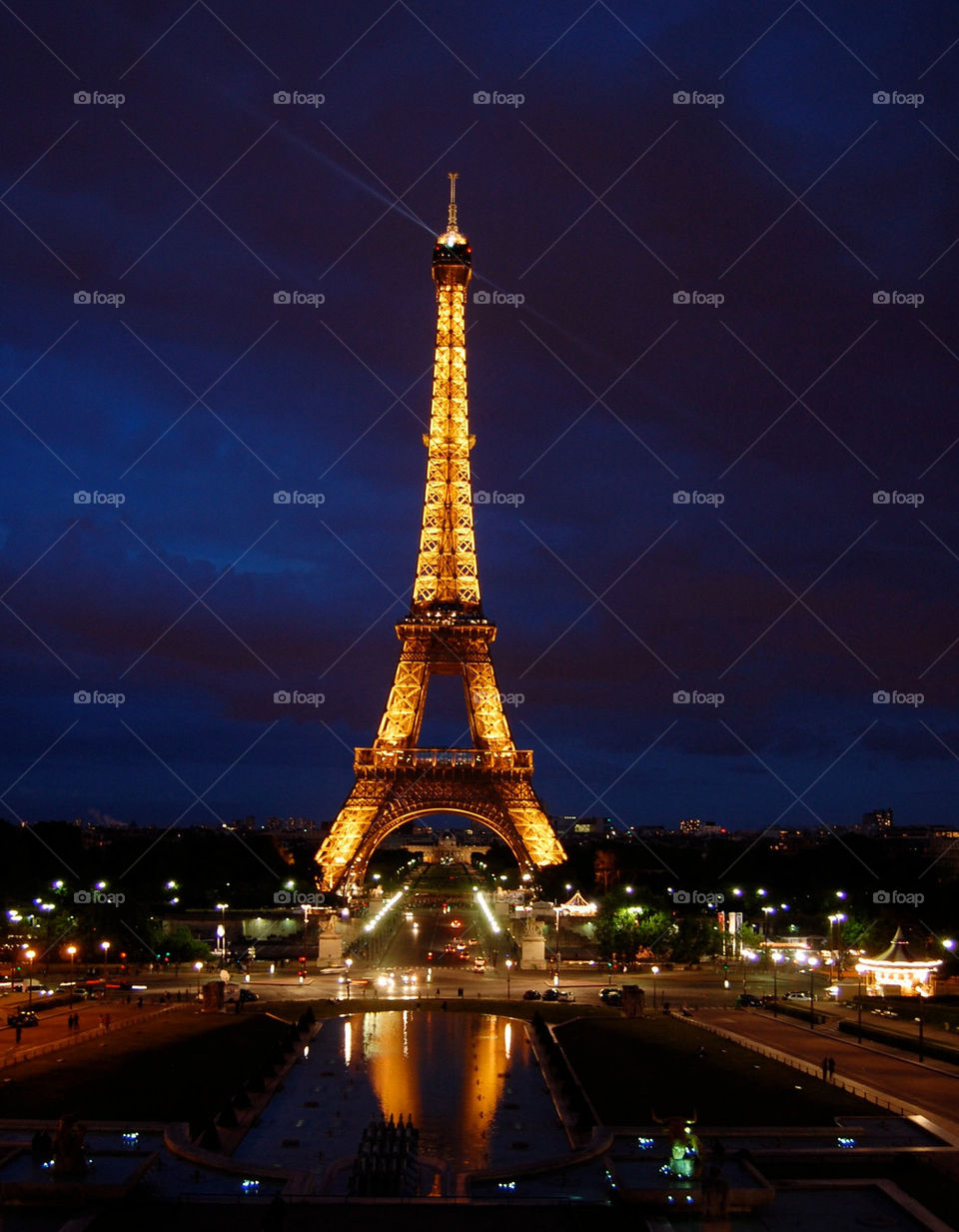 light night france tower by littlengoc
