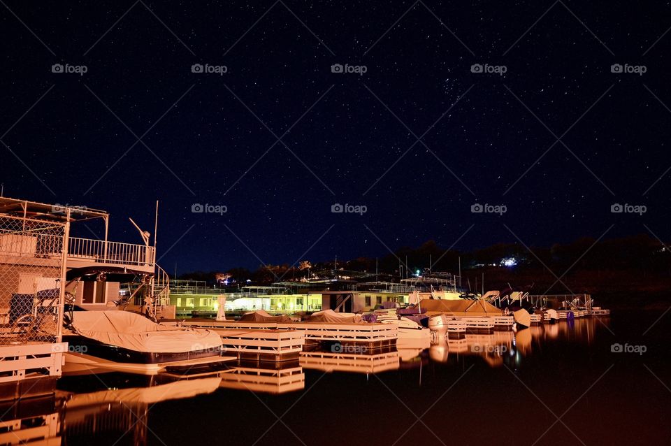 The view of the private houseboat in Don Pedro of California during the summer season. 