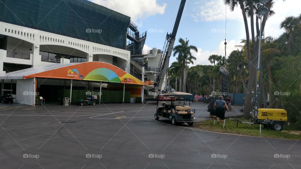 Tearing down after the Miami open.
