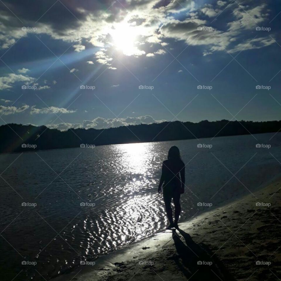 A sea and a sunset, so that better