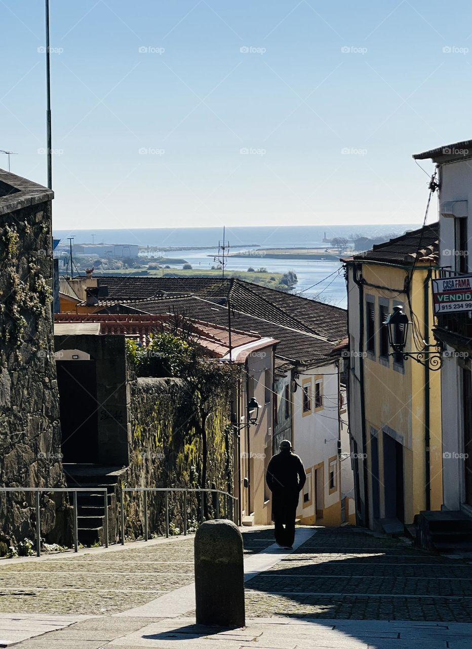 Man walking in the city