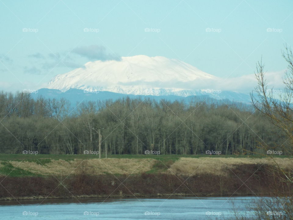 Mt St Helens from Sauvie Island.