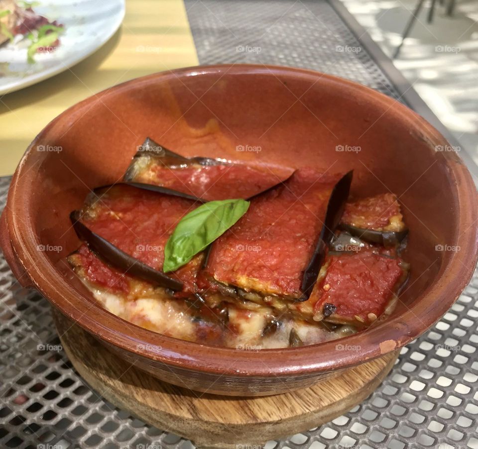 The best eggplant parmesan I have ever had, I ate at Agricola Fore Porta. A bit of hike up behind Amalfi but so worth the effort.