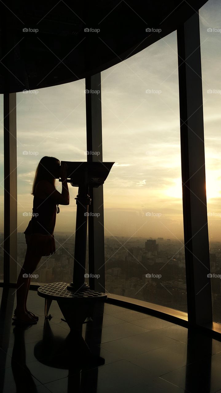 looking thru bitexco viewing deck