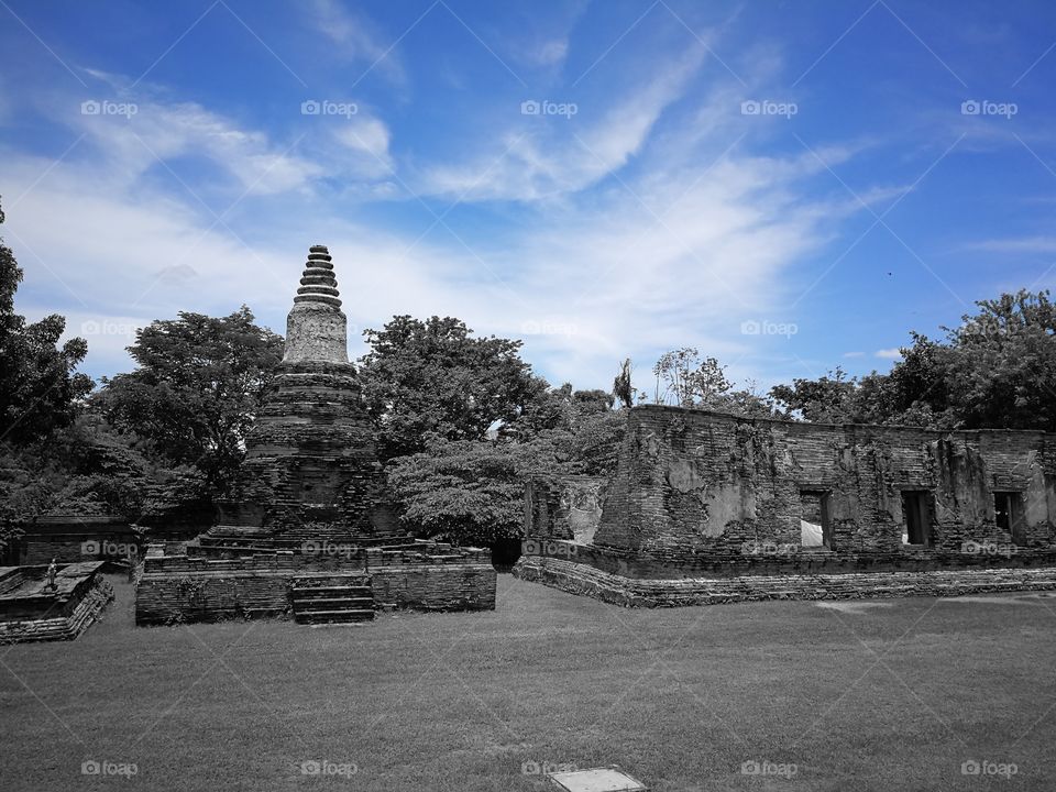 a beautiful of Thailand temple pagodas and bhuddha statute in Ayutthaya provide that old historical's Thailand country