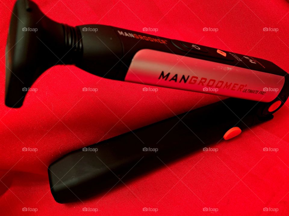 MANGROOMER Ultimate Pro Back Shaver - a men’s game changer