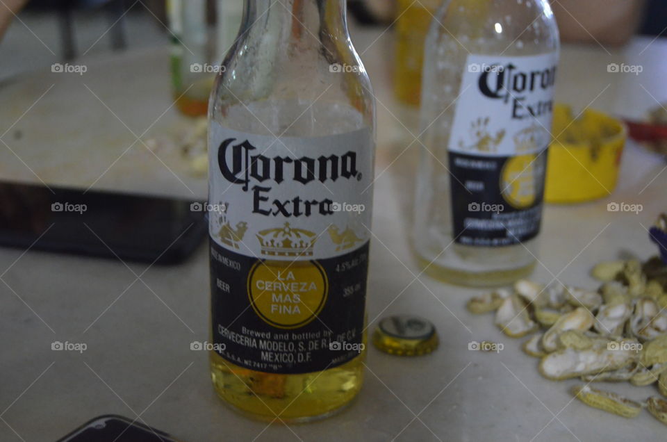 how do you enjoy your beer #coronabeer #beeraddicted #lovebeer #coronalover