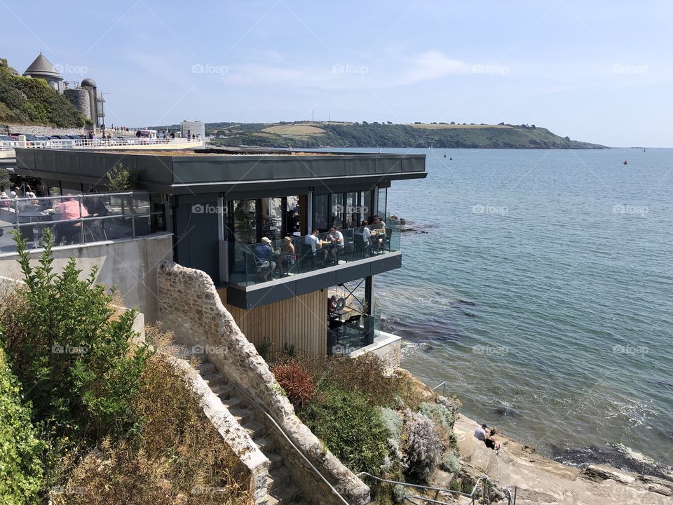 I rather thought that if one wanted a magical view, whilst eating, then this uninterrupted view of Plymouth Hoe, Plymouth, would be perfect.