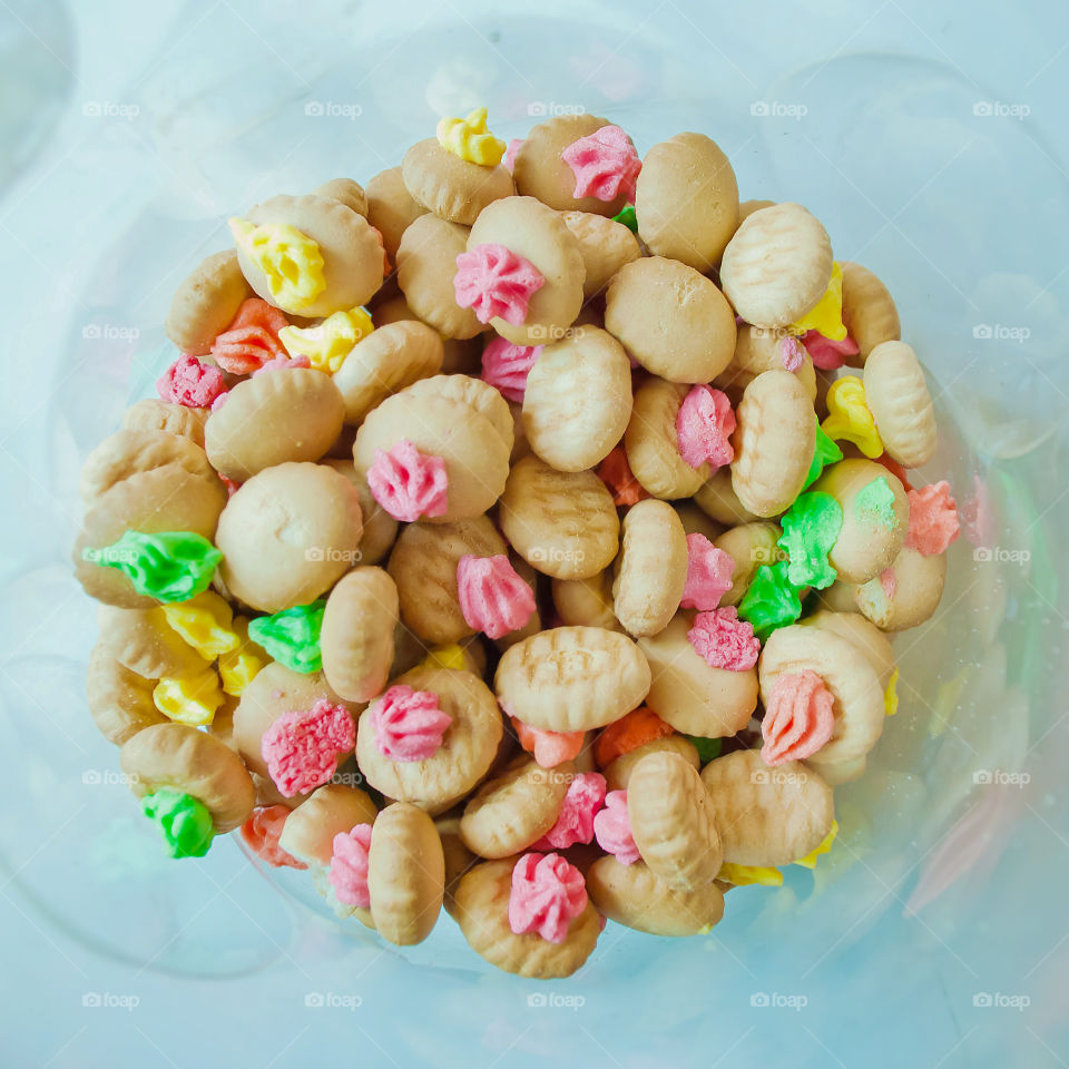 Small cookies with colorfull sugar on the top