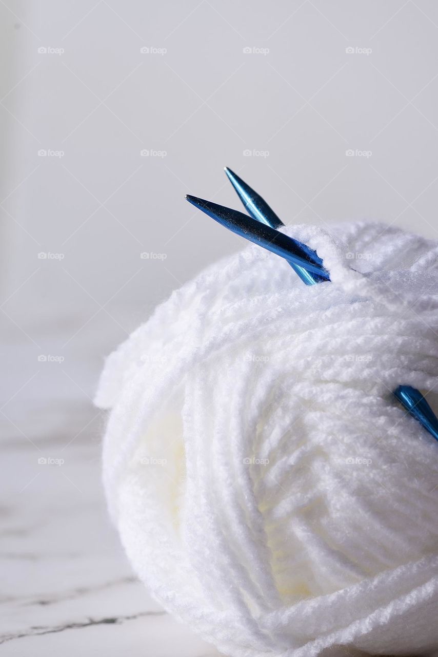 Needle and yarn