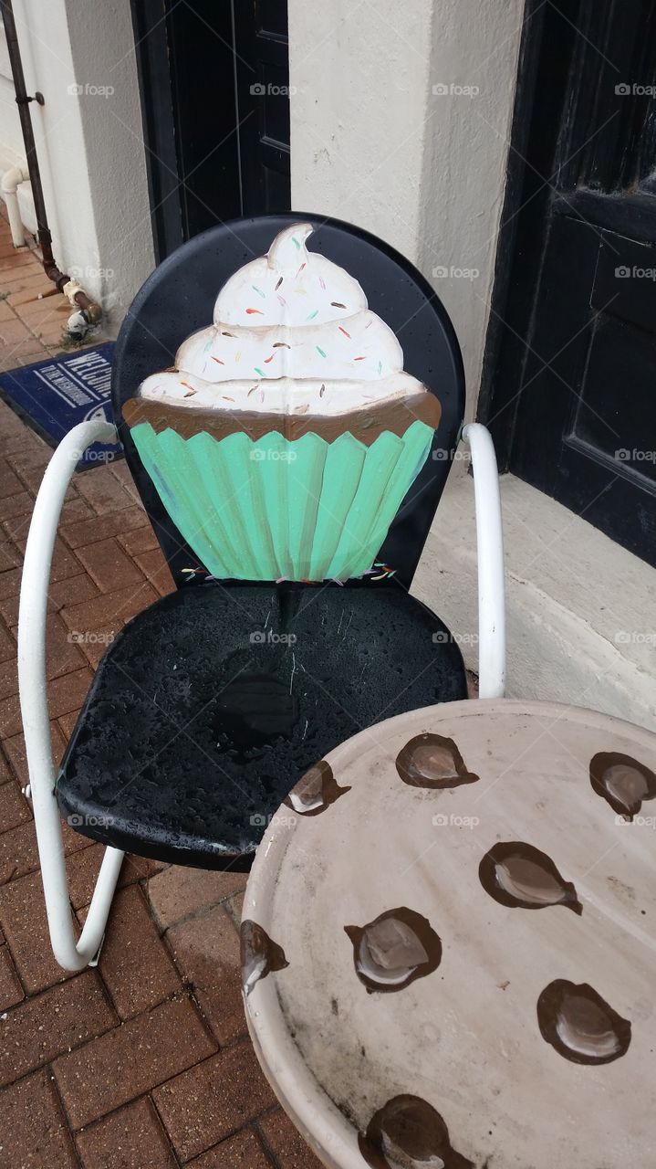 cupcake chair