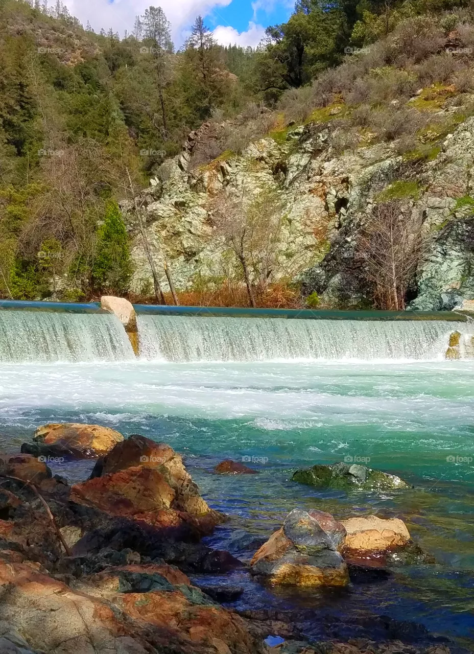 Head Dam