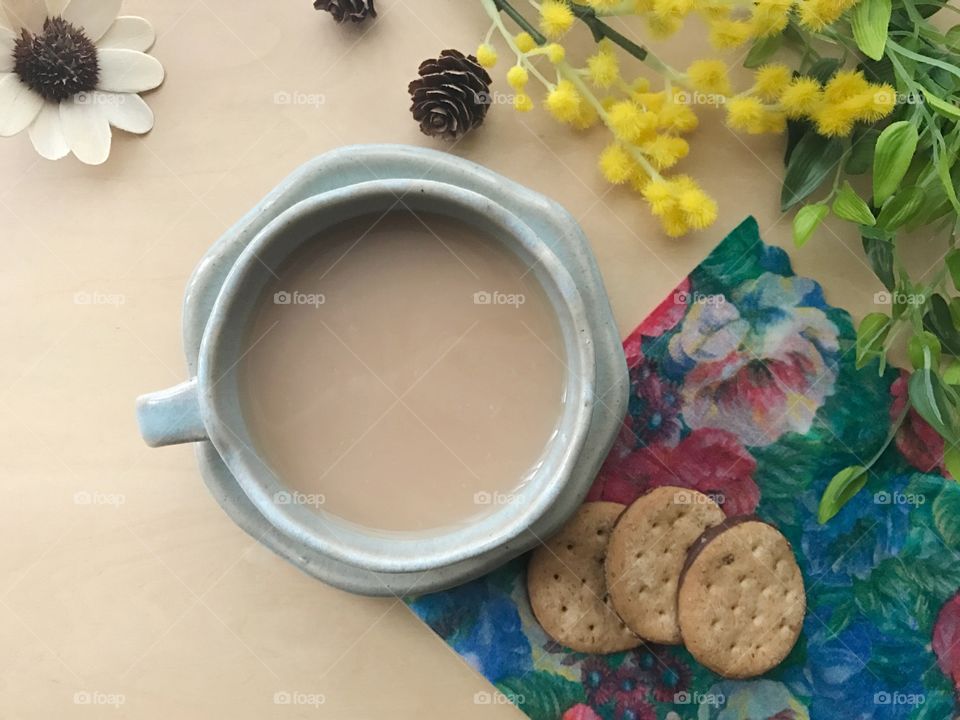 Time of break in pottery cup 