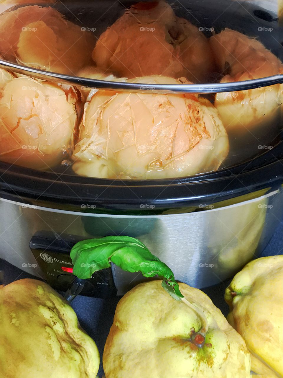 Cooking Quince preserves