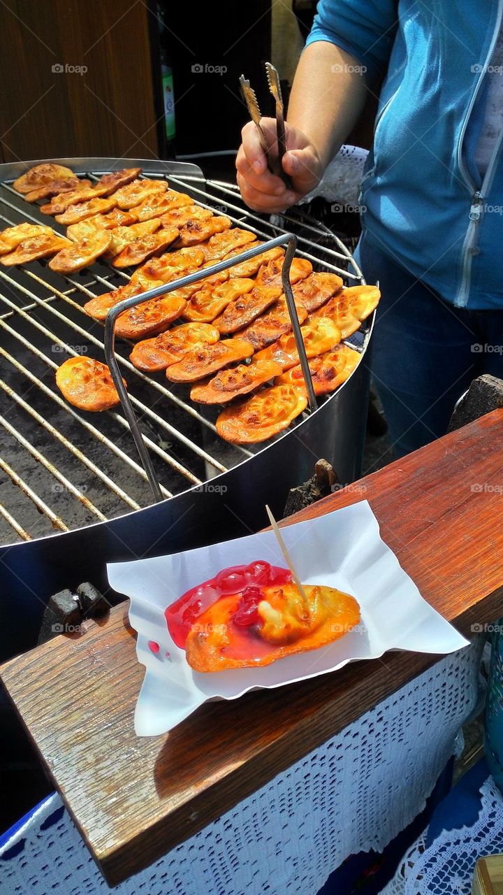 grilled halloumi with jam