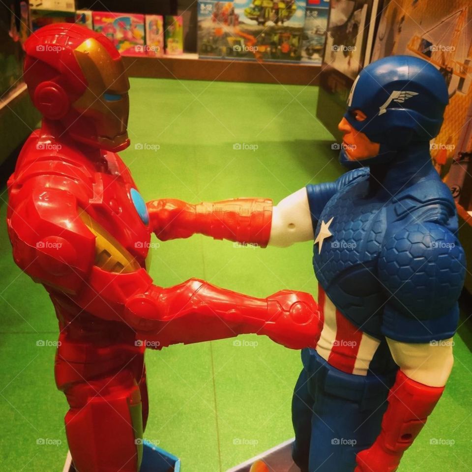 Civil War - Ironman vs Captain America