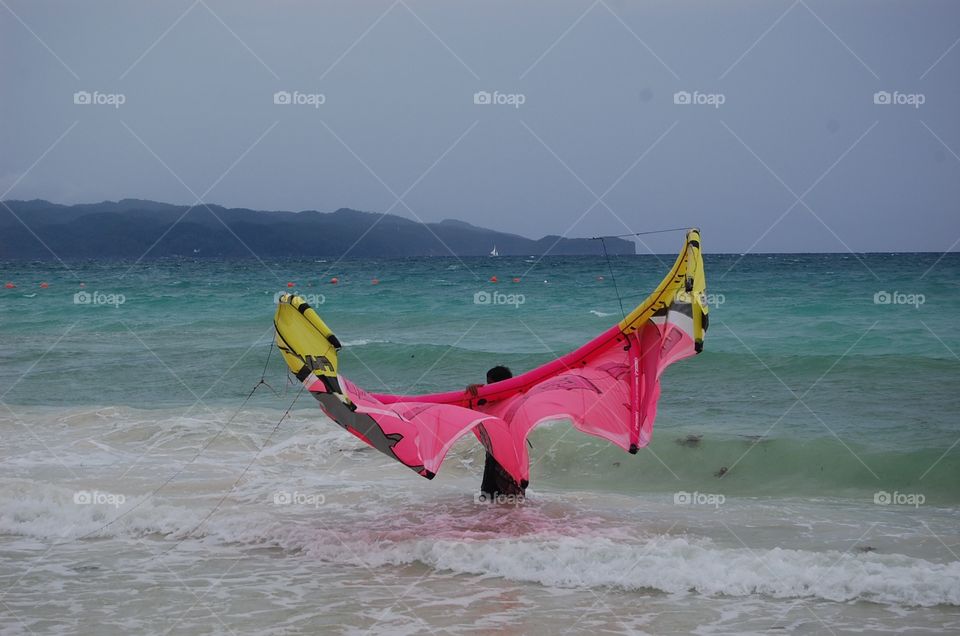 learning to kitesurfing
