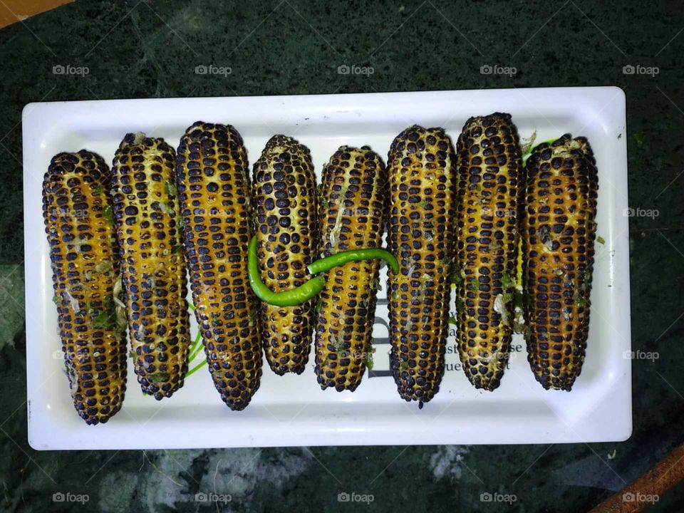 bhutta or sweet corn has vitamins A, B and C, magnesium and potassium. It is also a powerhouse of antioxidants.