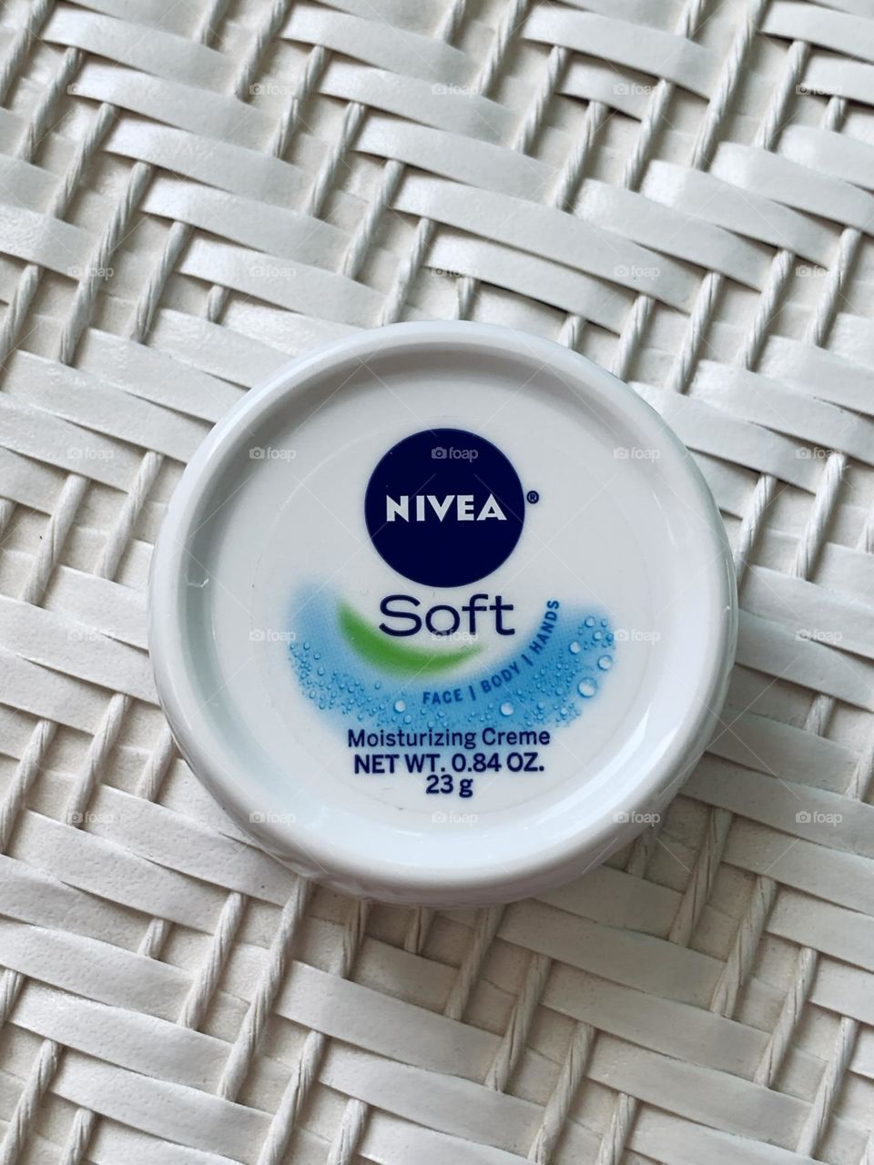 Nivea soft moisturizing creme